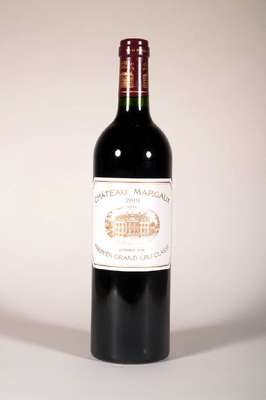 1 Flasche 2010 Chateau Margaux, Margaux, Premier Grand Cru Classe, ca. 75 cl, 13,5 % Vol., Füllstand: ca. into neck, unverkostet, in der ...