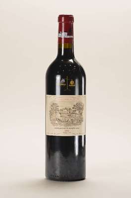 1 Flasche 2005 Chateau Lafite Rothschild, Pauillac, ca. 75 cl, 13 % vol, Füllstand: ca. into neck, sehr guter Erhaltungszustand, selten im Angebot, ...