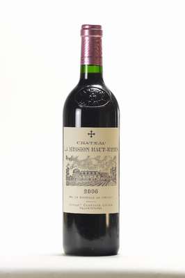 1 Flasche 2006 Chateau La Mission Haut Brion , Pessac Leognan, Domaine Clarence Dillon, 14,5 % Vol., ca. 75 cl, Füllstand: ca. into neck, ...
