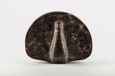 Theo Rörig, geb. 1940, Skulptur eines Pfaus, Speckstein, monogrammiert und datiert 77, Rouge de Cologne, ca 20,5x26 cm , mit Buch