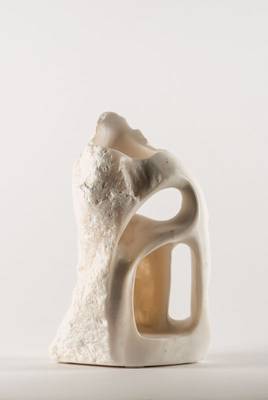 Joan Thimmel, geb. 1950 Rumänien, abstrakte Marmorskulptur, monogrammiert, H. ca. 26cm