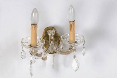 Deckenlampe mit 2 Wandlampen, wohl Italien, 60/70er Jahre, Messingmontur mit Glasummantelung, Deckenlampe mit 5 Brennstellen, Glasbehang, ...
