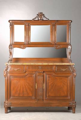 Stiltypisches Art-Deco-Zimmer bestehend aus 2 Buffet sowie Tisch mit 6 Stühlen wohl Frankreich, um 1925/30, Eiche massiv u. furniert, beide ...