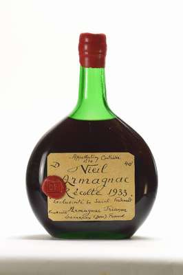 1 Flasche 1933 Trianon Vieil Armagnac Recolte , ca. 40% Vol., ca. 70 cl, Abstand zwischen Kapsel und Armagnac: ca. 5,5 cm, unverkostet, guter ...