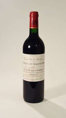 12 Flaschen 1995 Chateau du Grand Bois, Lalande de Pomerol, 12,5 % Vol., je ca. 75 cl,unverkostet, Füllstände: je ca. top shoulder, in der ...
