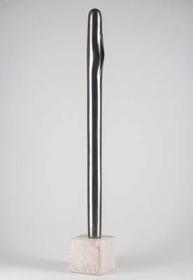 Jürgen Fackert, geb. 1943 Bad Homburg, Säuleaus Edelstahl auf weißem Marmorsockel, sign., H. 92 cm