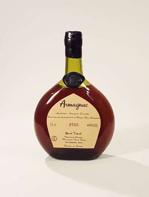 1 Flasche 1922 Bas Armagnac Marcel Trepout, ca. 70 cl, 40 % Vol., unverkostet, Abstand zwischen Kapsel und Armagnac: ca. 4,8 cm, sehrguter ...