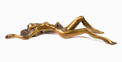 Bruno Bruni, geb. 1935 Gradara, L`Attesa, 1999, Bronzeskulptur mit gold-brauner Patina, sign., num. 70/330, L. 82 cm, inkl. Zertifikat