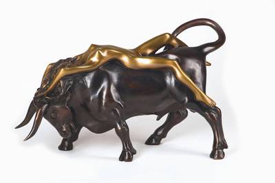 Bruno Bruni, geb. 1935 Gradara, Europa und der Stier, Bronzeskulptur mit goldener und brauner Patina, sign., num. 153/290, ca. 48x27x19 cm, inkl. ...