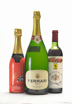 3 Flaschen Ferrari Sekt und Wein, 1 x 1979 Chateau Fourcas Hosten, Listrac-Medoc, Nummer 1368, Etikett mit einem Ferrari Gto, 1x 1989 Boccatura ...