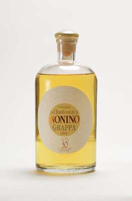 1 Flasche Nonino Grappa Trent Anni, Monovitigno, unverkostet, ca. 70 cl, 41 % Vol., 30 Jahre im Barriquefass gereift, 1973 destilliert und 2003 in ...