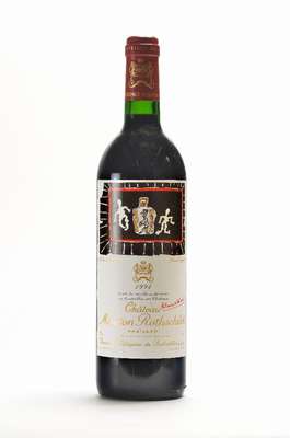 2 Flaschen 1994 Chateau Mouton Rothschild, Pauillac, Premier Cru Classe, Künstleretikett:Karel Appel, je ca. 75 cl, 12,5 % Vol, unverkostet, ...