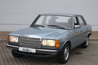Mercedes-Benz 200 W123, Fahrgestellnummer: WDB1232201A235974, EZ 01/1985, Laufleistung ca. 179.190 km abgelesen, H-zulassungsfähig, 80 kW/ 109 PS, ...