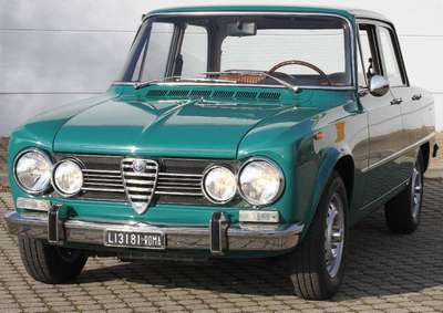 Alfa Romeo Giulia 1300 Super Fahrgestellnummer: 2287800, BJ 1972, Laufleistung ca. 10.796 km abgelesen, H-zulassungsfähig, 65 kW/ 88 PS, 4-Zylinder, ...