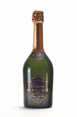 2 Flaschen 1985 Elegance de Bricout ChampagnerCuvee Speciale, Brut, je ca. 75 cl., Abstandzwischen Flaschenboden und Champagner: je ca. 2 cm, selten ...