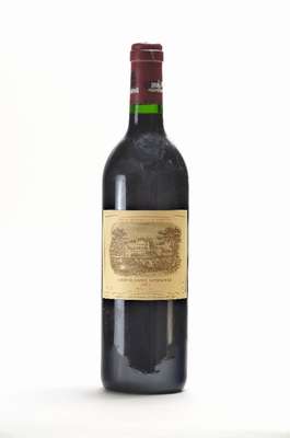 1 Flasche 1993 Chateau Lafite Rothschild, Pauillac, ca. 75 cl, 12,5 % Vol, Füllstand: ca. into neck, unverkostet, sehr guter Erhaltungszustand, ...