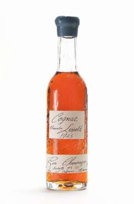 1 Demi-Flasche 1943 Alexandre Leopold Cognac , Petit Champagne, ca. 45 % Vol., ca. 35 cl,unverkostet, Flaschennummer 105, selten im Angebot, sehr ...
