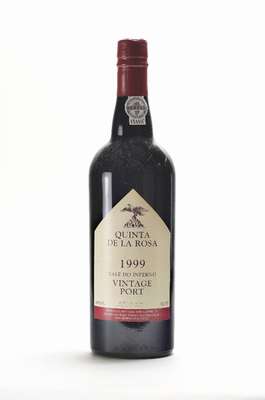 9 Flaschen 1999 Quinta de la Rosa Vale do Inferno Vintage Port, je ca. 75 cl, 20 % Vol., im Originalkarton, Füllstände: je ca. into neck, ...