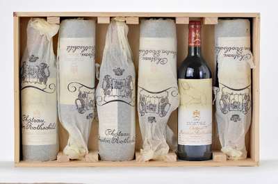 6 Flaschen 1993 Chateau Mouton Rothschild, Pauillac, Premier Cru Classe, Künstleretikett:Balthus, je ca. 75 cl, 12,5 % Vol., Füllstände: je ca. ...