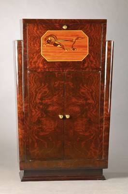 Bar-Schrank, Frankreich, Art-Deco-Stil, üppiges Wurzelfurnier das gesamte Möbel überziehend, 2-türig, abklappbare Platte mit verspiegeltem ...