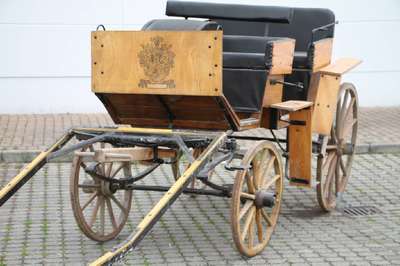 Jagdwagen, deutsch, um 1900/10, Einspänner, Wagnerarbeit von guter Qualität, Gestell Eisen, doppelte Plattfederung, original Bremsen intakt, ...