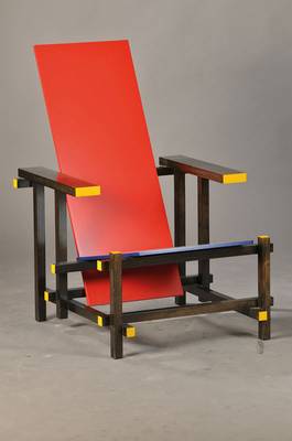 Kleiner Rot-Blau-Stuhl, Gerrit Rietveld Entwurf 1917/18, spätere Ausführung von Cassina Mailand, Buchenholz, klassiker des De Stijl's, Alters- ...