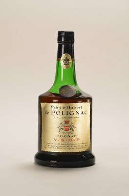 1 Flasche Prince Hubert de Polignac V.S.O.P. Cognac, Fine Champagne, Originalsiegel vorhanden, Abstand zwischen Kapsel und Cognac:ca. 5 cm, ...