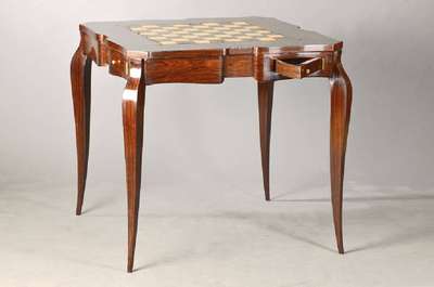 Schachtischchen, wohl Frankreich, Art-Deco, Platte mit 2 Spielflächen wendbar, Palisander, Schachbrett in Lackarbeit, 4 kleine herausklappbare ...
