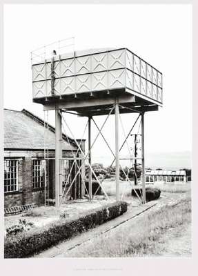 Bernd & Hilla Becher, geb. 1959, Wasserturm Kirkhamgate bei Leeds (England), Offset 1976, verso handsign. mit Bleistift, dat., Motiv 40x32 cm, ...