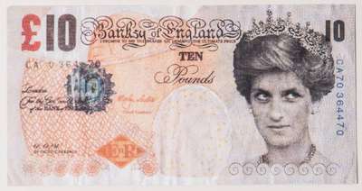 Banksy, geb. 1974 Bristol, Di-Faced Tenner, Offset-Lithografie, beidseitig bedruckt, 2004, Seriennr. CA70364470, 9x15 cm, Provenienz: erworben bei ...