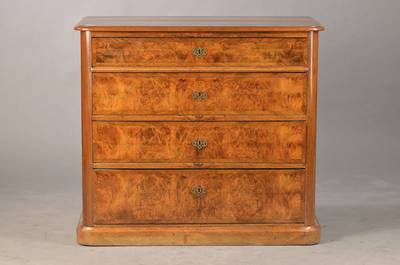 Biedermeierkommode, wohl Baden, um 1830, Nussbaum auf Eichekorpus, 4-schübig, abgerundete Ecken, orig. Schlösser mit Schlüssel, wenige Alterssp., ...