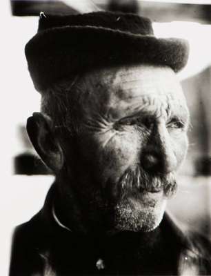 Ernst Ludwig Kirchner, 1880-1938, 3 Portraits, Gustav Schiefler, Der Bündner Knecht Franz Scherrer, Julius Hembus, um 1930 Fotografien aus dem ...