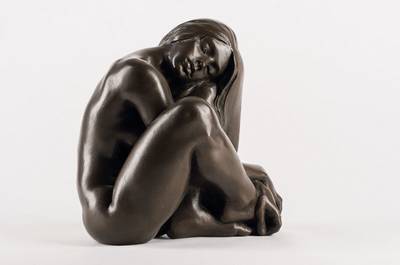Jacques Le Nantec, geb. 1940, Sitzender weiblicher Akt, Bronzeskulptur, sign., dat. 1984, num. 374/1000, H. 22 cm