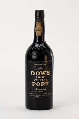 1 Flasche 1966 Niepoort Colheita Port, ca. 75 cl, Füllstand: ca. top shoulder, 21,2 %Vol., 1978 in die Flasche abgefüllt, unverkostet, guter ...