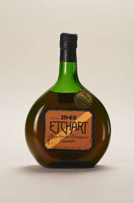 1 Flasche 1942 Armagnac Etchart, 40 % Vol., ca. 70 cl, Abstand zwischen Kapsel und Armagnac ca. 5 cm, unverkostet, Kapsel seitlich min. besch, ...
