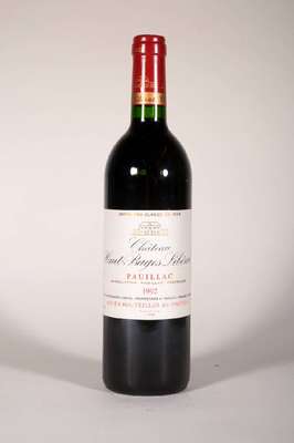 12 Flaschen 1992 Chateau Haut Bages Liberal,Pauillac, je ca. 75 cl, 12,5 Vol., Füllstände:je ca. into neck, unverkostet, sehr gute ...