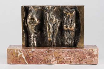 Wolf Spitzer, geb. 1940 Speyer, Die drei Grazien, Bronzeskulptur auf Granitsockel monogram., num. 68/80, 3x22x14, mit Sockel 8x30x21