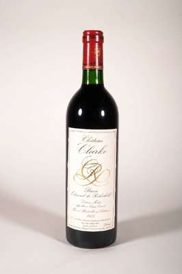 3 Flaschen 1985 Chateau Clarke, Baron Edmondde Rothschild, Listrac-Medoc, je ca. 75 cl, Füllstände: je ca. into neck, unverkostet, eine Kapsel mit ...
