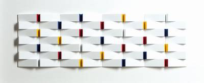 Volker Tinti, geb. 1941 Kaiserslautern, Relief 1/2014, Acryl/ Holz, 3D- Konstruktion, verso sign., dat. 2011, ca. 20x63, unter Glas in weißem ...