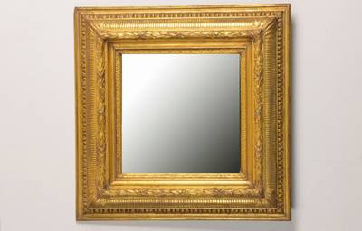 Spiegel, deutsch, um 1880, Rahmen, Stuck und Holz, vergoldet, mit geschliffenem Spiegelglas, dieses später, ca. 61 x 60 cm, berieben bzw. ...