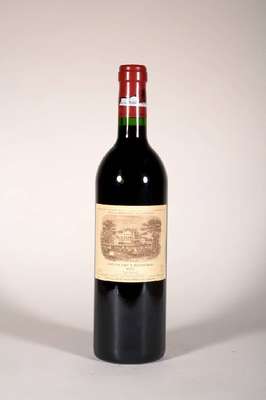 1 Flasche 1991 Chateau Lafite Rothschild, Pauillac, ca. 75 cl, 12 % Vol., Füllstand: ca. into neck, unverkostet, hervorragender Erhaltungszustand, ...