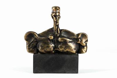 Polnischer Bildhauer, Bronzeskulptur auf Granitsockel, monogrammiert JF, Gießerstempel,Figur ca. 13,5x18 cm, mit Sockel 19x18 cm