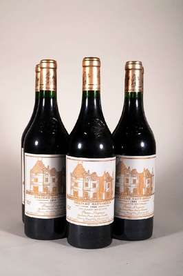 6 Flaschen 1993 Chateau Haut Brion, Cru Classe des Graves, je ca. 75 cl, 12,5 % Vol., Abstand zwischen Kapsel und Wein: ca. 0,5-1 cm, unverkostet, ...