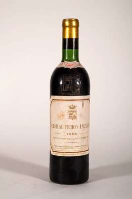 1 Flasche 1966 Chateau Pichon Longueville Comtesse de lalande, Pauillac, Füllstand: into neck, Etikett min. Stockfleckig und beschmutzt sonst sehr ...
