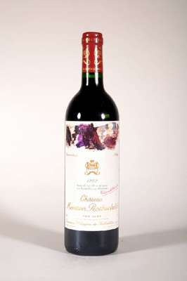 12 Flaschen 1992 Chateau Mouton Rothschild, Pauillac, je ca. 75 cl, 12,5 % Vol., Füllstände: je ca. into neck, unverkostet, hervorragende ...