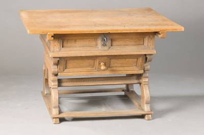 Rhöntisch, Hessen, 18.Jh., Orig. Platte in massivem Obstholz, Untergestell Eiche massiv, 1-schübig, Platte aufschieb- u. abschließbar mit orig. ...