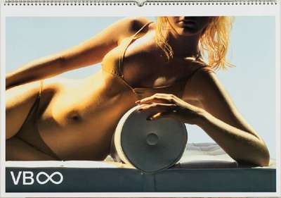 Vanessa Beecroft, geb. 1969, Sister Kalender, 13 High Gloss Prints, sign., num. 261/300, Blattgr. 42x60 cm