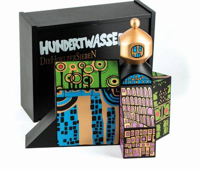 Friedensreich Hundertwasser, 1928-2000, Die Hoelzerne Sieben, Baukastenset aus 7 Holzelementen, limitierte Edition