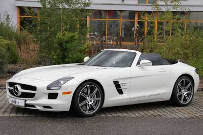 Mercedes-Benz SLS AMG Roadster, Fahrgestellnummer: WDDRK7HA7CA006809, EZ 11/2011, 2. Hand (1. Hand in Deutschland), Laufleistung ca. 49.656 ...