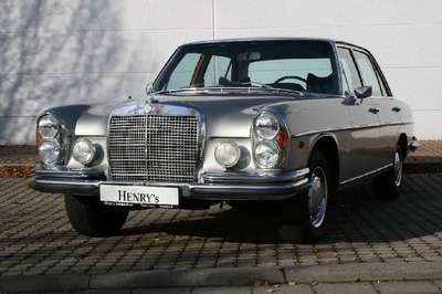 Mercedes-Benz 300 SEL 3.5 W 109, Fahrgestellnummer: 10905612006384, EZ 05/1971, 1. Hand, Laufleistung ca. 68.802 km, H-zulassungsfähig, 147 kW/ 200 ...
